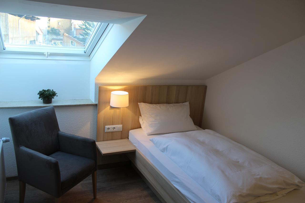 Gasthof Und Pension Zum Loewen 히르슈베르크안더베르그슈트라제 외부 사진